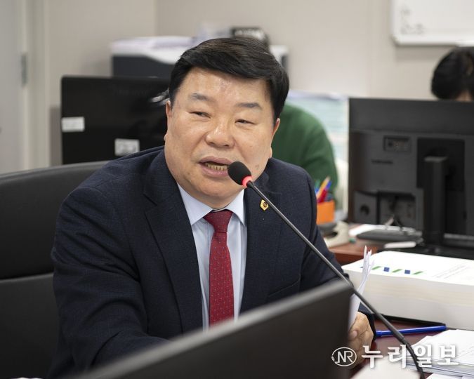 경기도의회 이병길 의원 행정 감사에서 공공기관 대표이사 채용 공정성 요구 및 중장년 면접 수당 제안