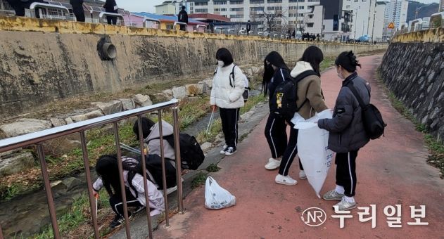 포천교육지원청, 교육복지우선지원사업 '우리동네 하천살리기' 캠페인 활동 실시