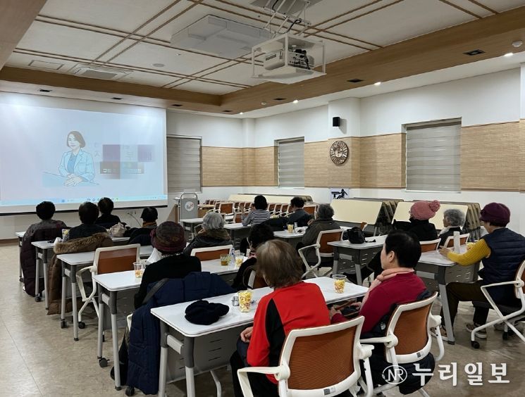 평택시 치매안심센터 힐링프로그램 ‘낭만극장’ 운영