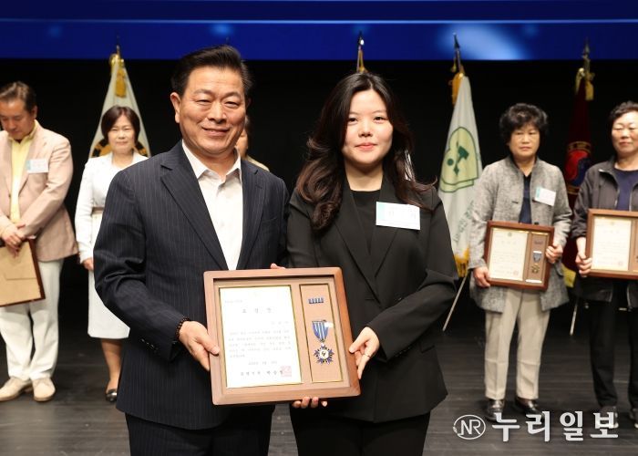 광명시는 23일 광명극장에서 광명시 장애인 단체연합회(회장 최강식) 주관으로 ‘제44회 장애인의 날 기념식’을 개최했다.