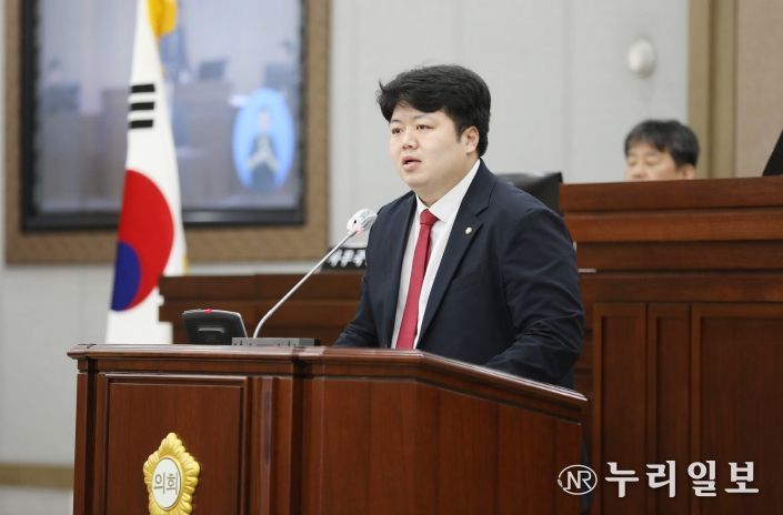 배지환 수원시의원“2025년 수원시 학교사회복지사 100개교 배치 예산 증액 및 향후 제도화 로드맵 마련”촉구