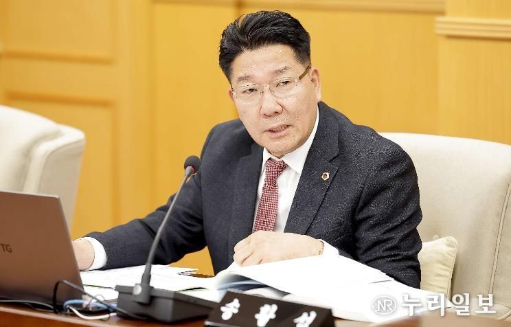 대전시의회 송활섭 의원, 야간경관 조성사업 투명성 문제 질타