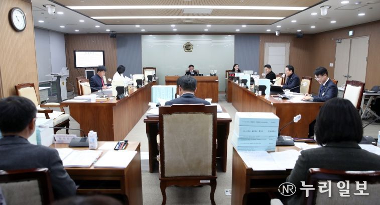 충남도의회 보건복지환경위, 합리적 예산배정 위해 꼼꼼한 심사 진행