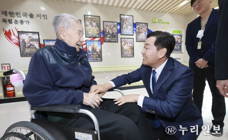 전북자치도, 호남권 유일 생존 애국지사 이석규 선생 찾아 위문