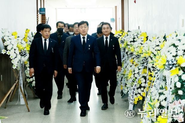 전북도, 제주항공 여객기 사고 희생자 빈소 조문