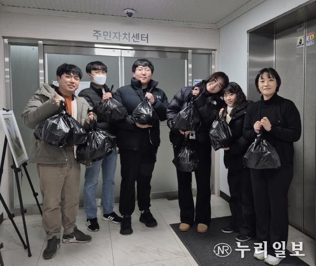 가든버런티어, 수원시 팔달구 매산동 홀몸 어르신 위해 설 명절 도시락 후원