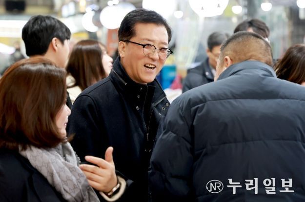 대전시의회 조원휘 의장, “설 명절 장보기는 전통시장에서”