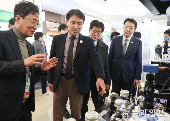 강원특별자치도, 제32회 한국반도체학술대회 참가… 학술대회 개최 이래 첫 지자체장 참석 및 축사