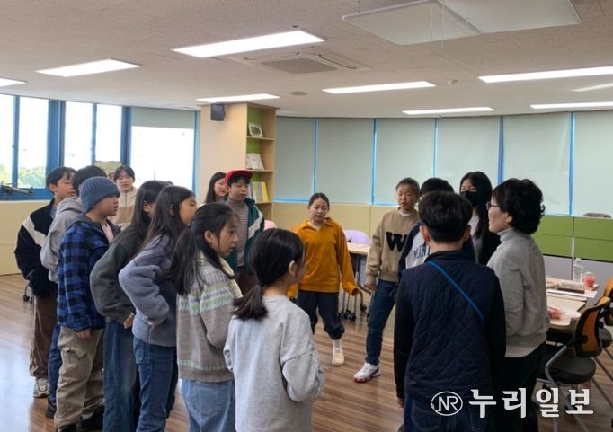 놀이영어강사와 함께하는 영어체험교실