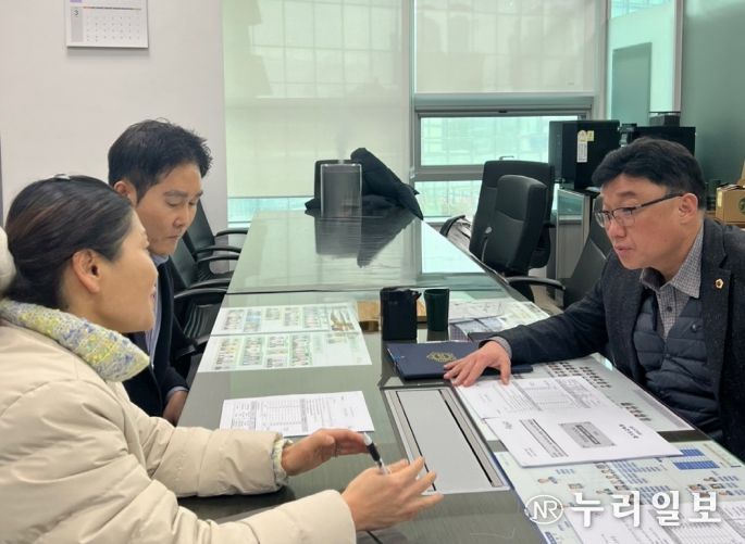 경기도의회 김회철 의원, ‘학교로 찾아가는 이동식 생존수영교실’ 운영 개선사항 점검