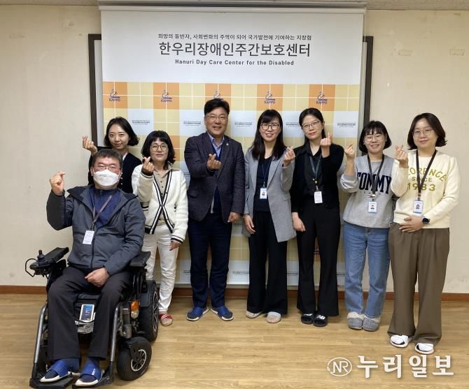 경기도의회 최만식 의원, 성남 한우리센터 방문…360도 어디나 돌봄 현장 점검