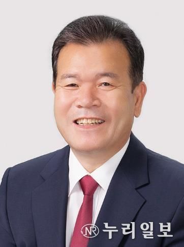 경상남도의회 정쌍학 의원, “가족배려주차구역 설치 조례 제정에 나서”