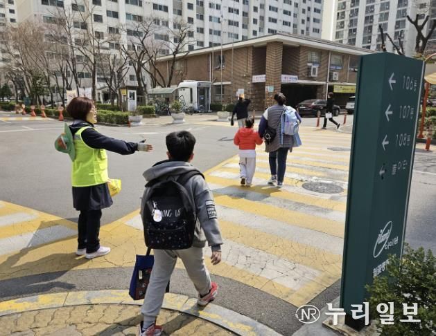 시흥시 월곶동 주민자치회, '월곶초 하굣길 안전지도' 활동 시작