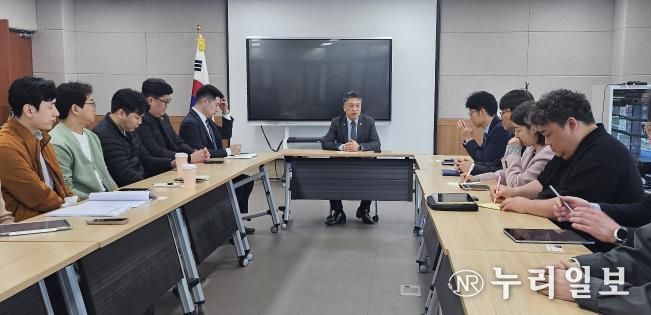 경기도의회 이석균 의원, 경기미래세대재단 북부분원 설치 위해 청년과 머리 맞대다