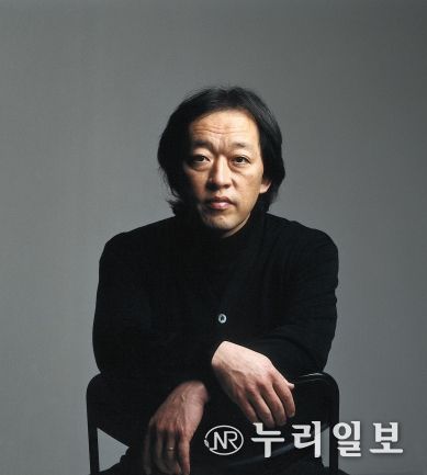 지휘자 정명훈 (c)philippe Gontier, 사진제공=부천아트센터