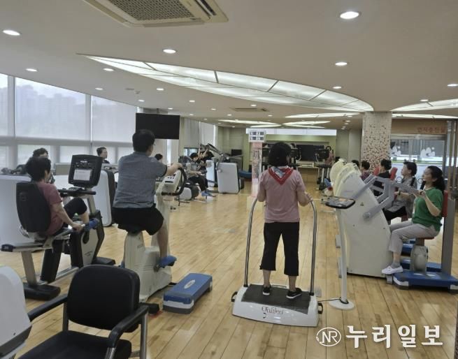 의왕시 보건소, 노인건강관리를 위한 혁신 프로그램 도입