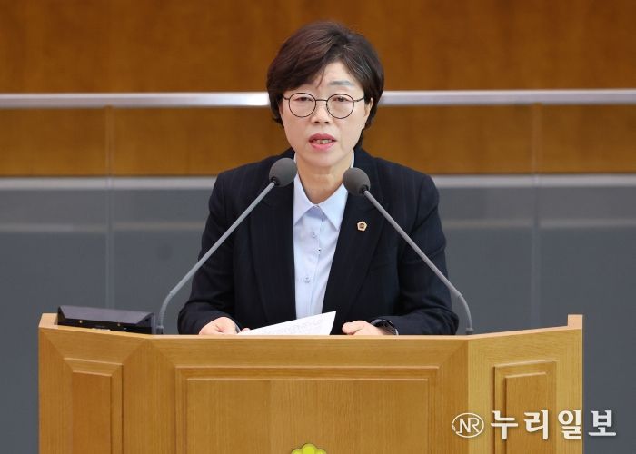 경기도의회 건설교통위원회 박옥분 의원(더불어민주당, 수원2)