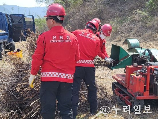 양산국유림관리소 영농부산물 파쇄·수거·운반·처리반 운영