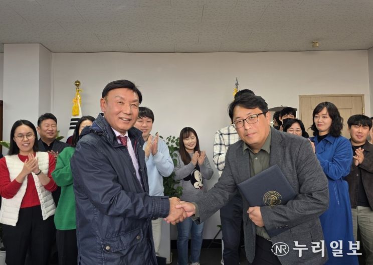 충남역사문화연구원, ‘하후상박’ 담은 따뜻한 노사합의