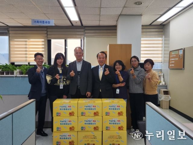 양주시 드림스타트팀, 국민건강보험공단 양주지사서 ‘하늘반창고 육아용품 상자’ 지원받아 취약계층 전달