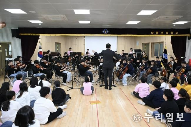 2025 동두천시 탑동초 작은 음악회 개최… 아이들이 만들어낸 감동의 무대