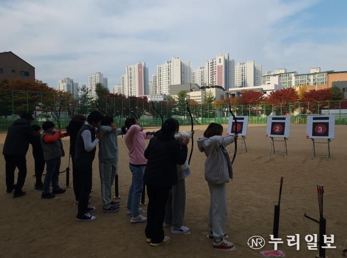 평택시북부청소년문화의집, 청소년 전통 무예 국궁 체험 ‘명궁’ 운영