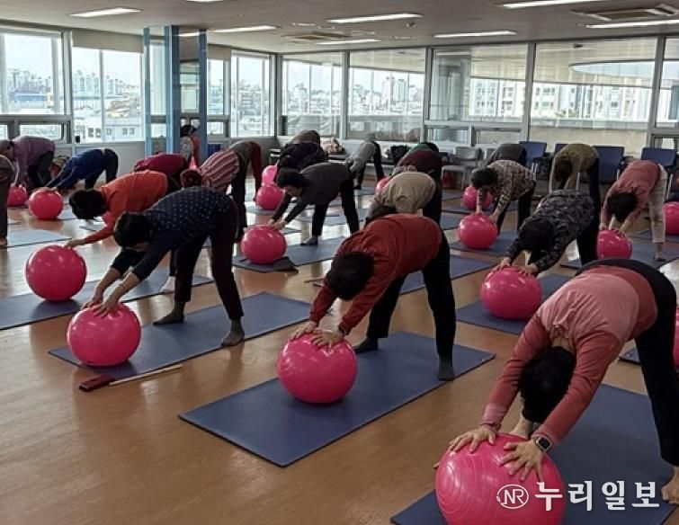 파주보건소, ‘건강 스위치 온 운동교실’ 시민 호응 속에 마무리