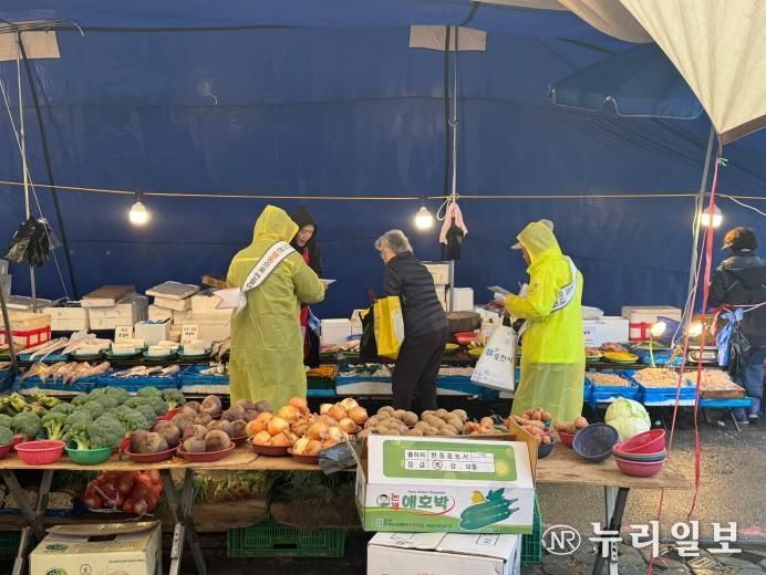 포천시, 신읍5일장에서 대설·한파 대비 시민 안전 캠페인 전개