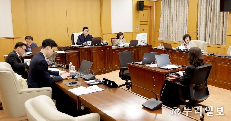 행정자치위원회