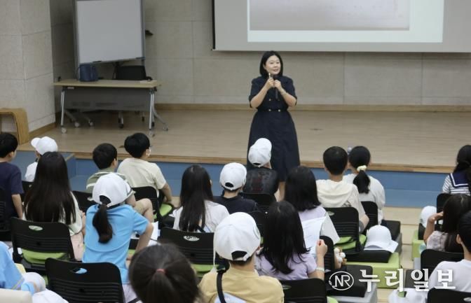 ‘꼬북클럽(GO! BOOKCLUB)’ 김혜정 작가와의 만남
