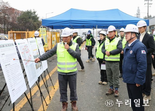 이장우 대전시장, 트램 2호선 공사 현장 방문