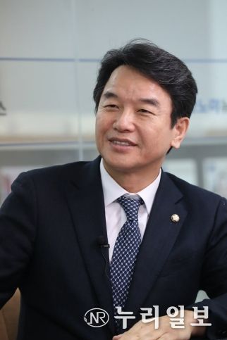 더불어민주당 문진석 의원(원내수석, 충남 천안시갑)