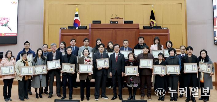 대전시의회, “묵묵한 봉사가 대전을 움직인다”