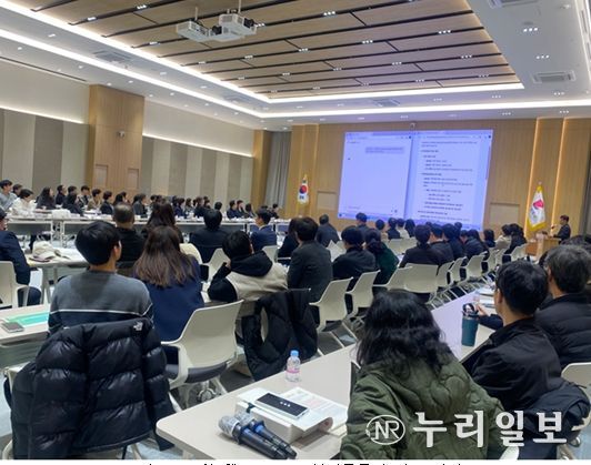 완료보고회_챗GPT vs AI부기주무관 비교 시연