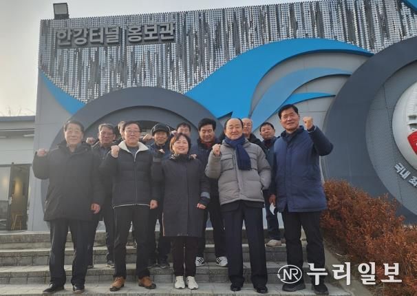 파주시 교하동 주민대표단, 한강하저터널 현장 방문