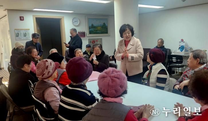 세교죽미마을8단지아파트 경로당 방문 모습