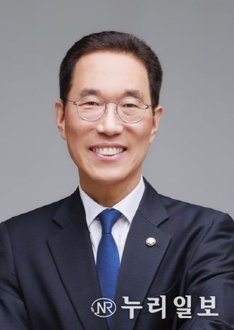 더불어민주당 김주영 국회의원(경기 김포시갑, 국회 기후에너지환경노동위원회 간사)