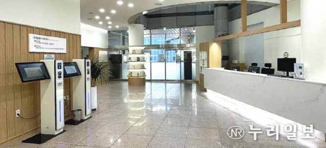 재개관한 덕이도서관