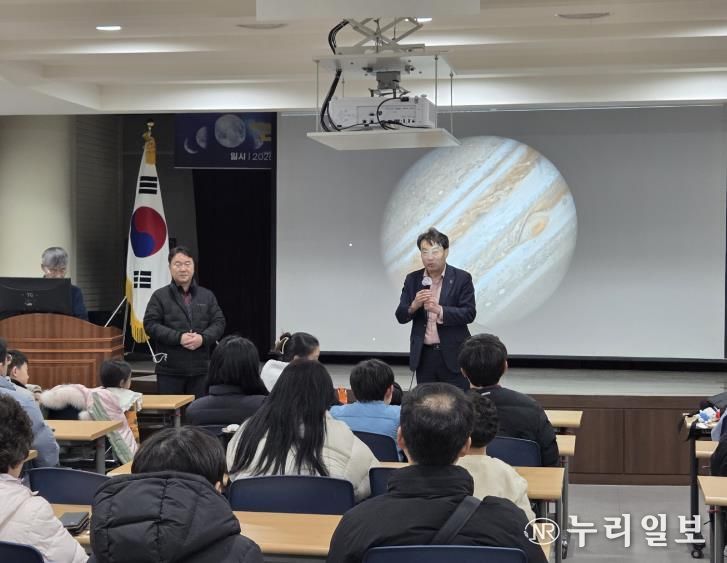 하은호 군포시장 천문대 깜짝 방문