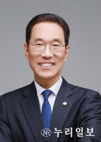 더불어민주당 김주영 국회의원(경기 김포시갑, 국회 기후에너지환경노동위원회 간사)