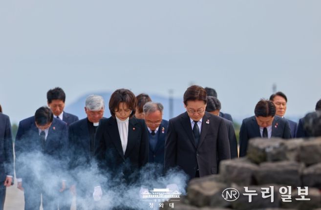 제주 4•3 평화공원 참배(청와대)