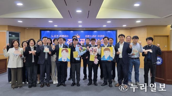 전북자치도, 올해 첫 ‘혁신 주인공’ 선정…여민유지 실천 공직자 발굴