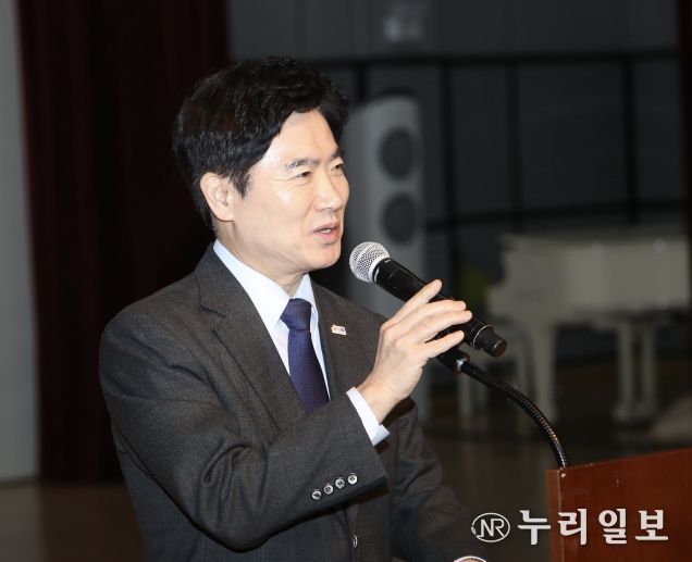 1일 순천만생태문화교육원에서 학교 관리자를 대상으로 한 ‘전남·광주 교육행정통합 특별법’ 설명회가 진행되고 있다.